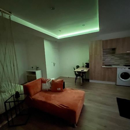 Appartement Luxe Jaune Сент Етиен Екстериор снимка