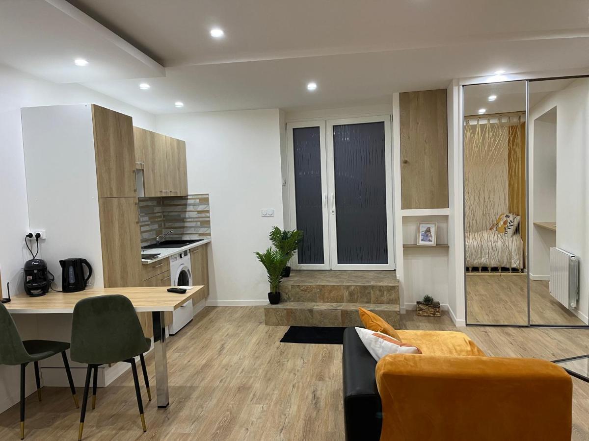 Appartement Luxe Jaune Сент Етиен Екстериор снимка